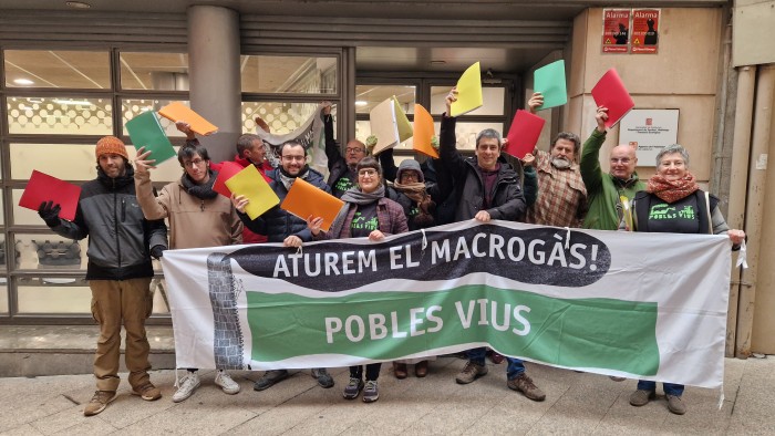 plataforma-presentant-1500-allegacions-a-lleida-31