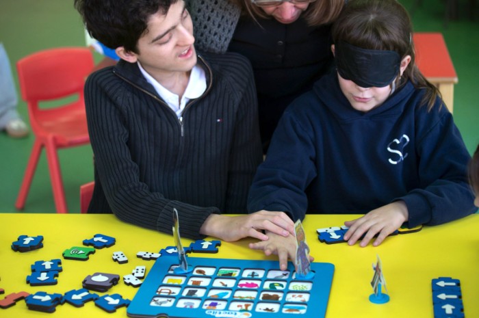 scratch-jr-tactile-david-collaborating-blind-kids.