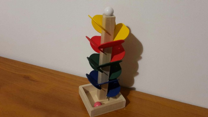 arvore-musical-em-madeira-com-duas-bolas-desmontav-1.